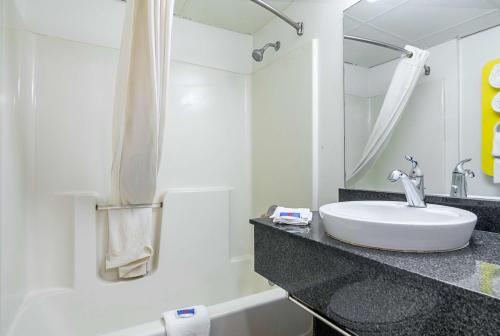 2 double beds