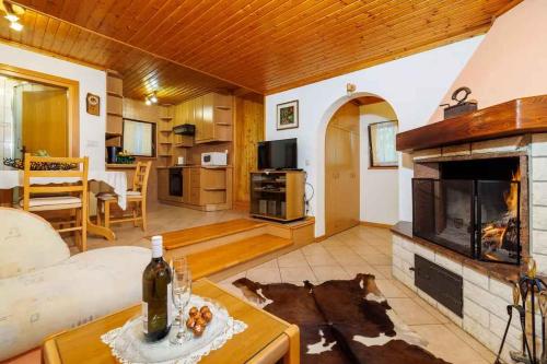 Holiday Homes with Pool in Breze 54922 in Breze