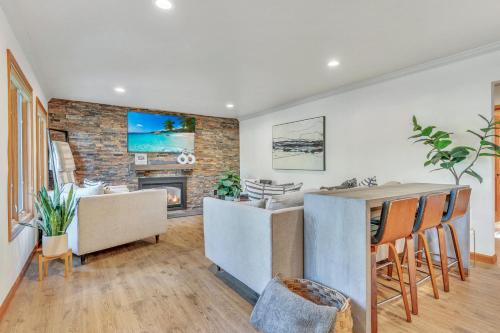 1202 Dakota Dr in Milford (IA)