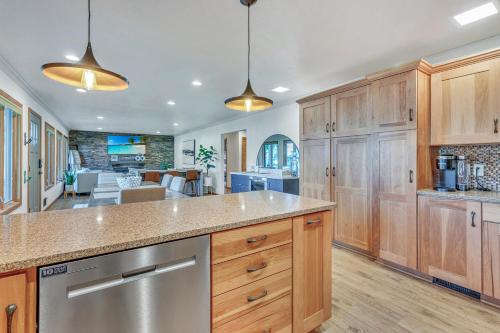 1202 Dakota Dr in Milford (IA)
