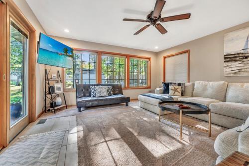 1202 Dakota Dr in Milford (IA)