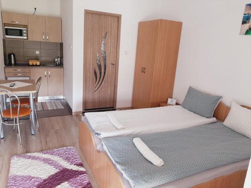Kacsó Apartma (Kacso Apartma) in Ocna De Sus
