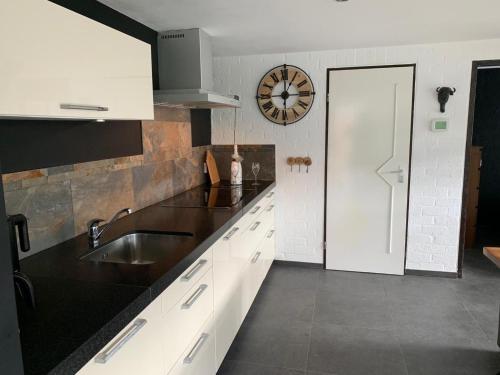 Holiday Home mit Whirlpool by Interhome in Tholen