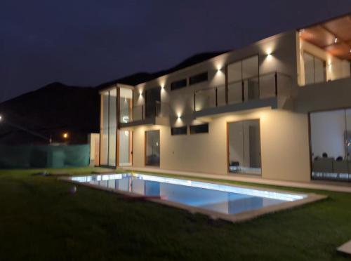 House 3M in Condominium Fundo Pradera, Chocaya - Lima - Perú