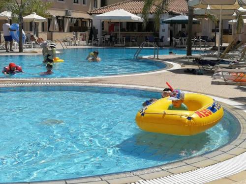 Kyklades appartment in 파랄림니