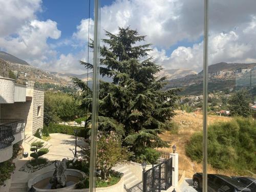 Cozy appartment in hrajel in Фарая