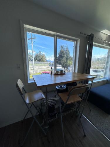 Texada Hunter Hiker friendly suite in Vananda (BC)