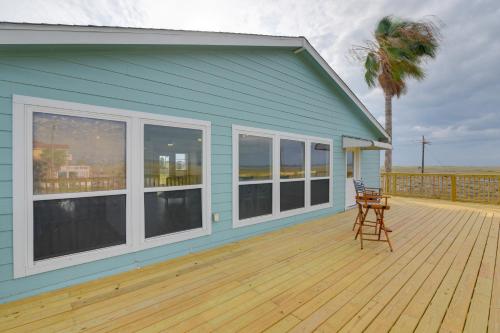 Near Boat Ramp: Home w/ Deck & Grill in Freeport in San Luis Island (TX)