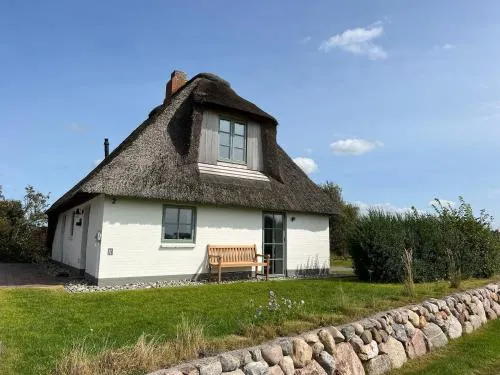 Reetdachhaus Deichperle in Westerhever, Deutschland