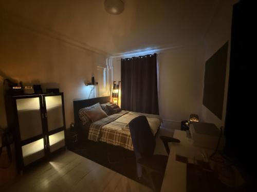 Chambre privée cosy à 30s de la gare de Renens in Renens, Schweiz