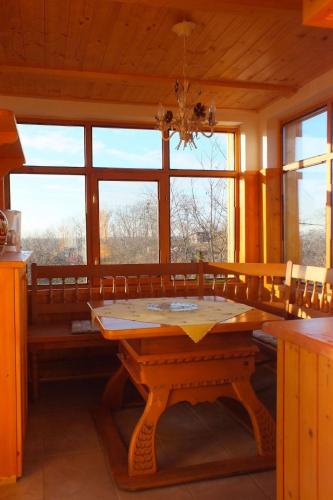Holiday Home Müllers Ferienhaus Weinbergalm zum Wohlfühlen by Interhome (Holiday Home Mullers Ferienhaus Weinbergalm zum Wohlfuhlen by Interhome) in Dobrokoz