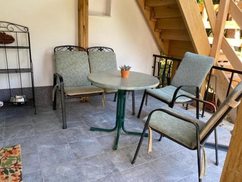 Holiday Home Freistehendes Ferienhaus in Dombóvár mit Terrasse und Garten by Interhome (Holiday Home Freistehendes Ferienhaus in Dombovar mit Terrasse und Garten by Interhome) in Dombovar