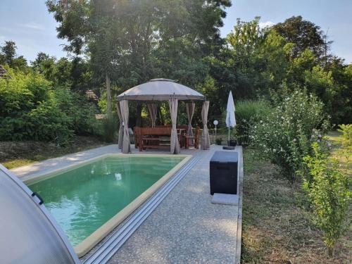 Holiday Home in Döbrököz mit privatem Pool by Interhome (Holiday Home in Dobrokoz mit privatem Pool by Interhome) in Dobrokoz