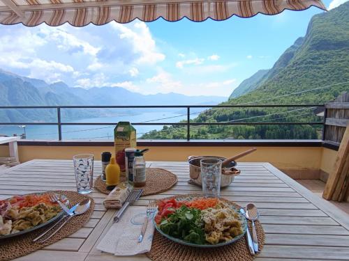 Apartment Le Terrazze - Drei-Zimmer-Wohnung mit Terrasse by Interhome in Fonteno