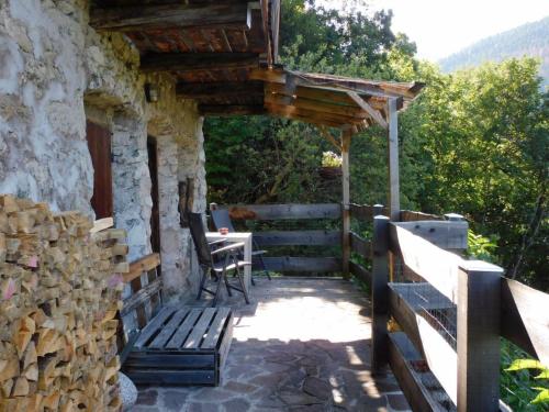 Holiday Home Maso Tòttn by Interhome (Holiday Home Maso Tottn by Interhome) in 弗拉西隆戈