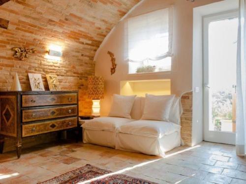 Holiday Home MarcheAmore - Torre da Bora- luxuriöser mittelalterlicher Turm by Interhome (Holiday Home MarcheAmore - Torre da Bora- luxurioser mittelalterlicher Turm by Interhome) in 馬利亞諾迪滕納