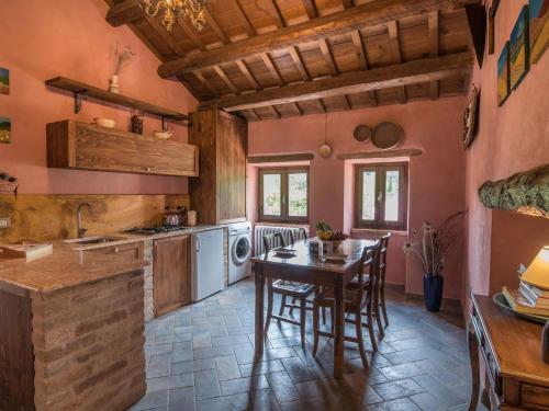 Holiday Home Villa mit Pool für 29 Personen ca- 800 m2 by Interhome (Holiday Home Villa mit Pool fur 29 Personen ca- 800 m2 by Interhome) in Ponzano Di Fermo
