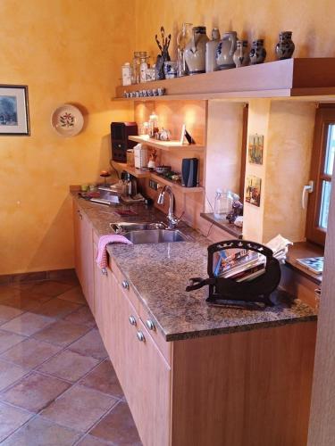 Historische Scheune mit Whirlpool in Hennef