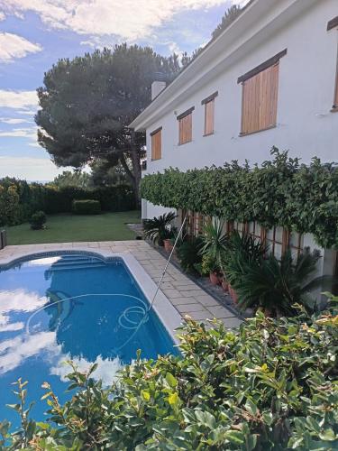 Ieeja, El Mirador de Can Barri BB Vistas Piscina y Desayuno Gourmet in Bigues i Riells