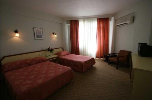 Kleopatra Beach Hotel - image 3
