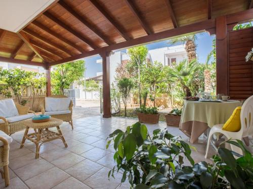Holiday Home Villa Anna by Interhome