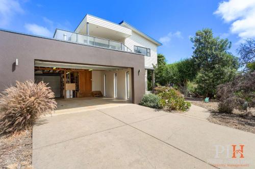 Luxury Family Retreat in Smiths Beach in Smiths Beach