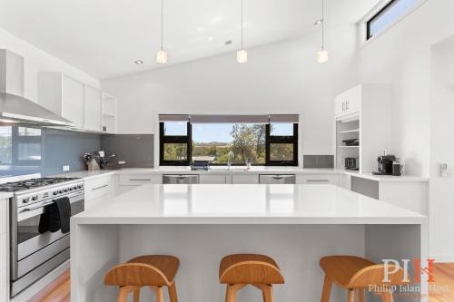Luxury Family Retreat in Smiths Beach in Smiths Beach