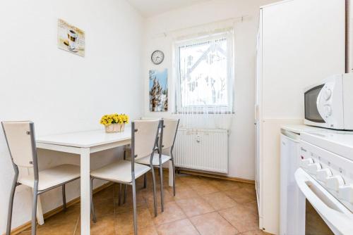 ห้องครัว, Workers Apartment Troisdorf Spich in ทรัวส์ดอร์ฟ์