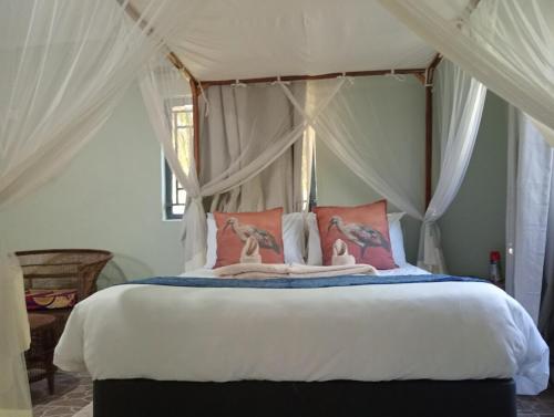 Cosy place along Zambezi River with Starlink Internet in Mafuta
