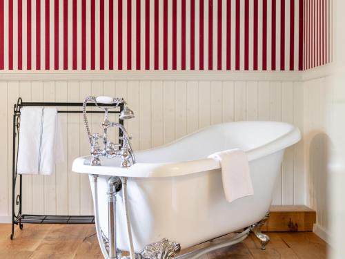 浴室, Waldhüsle (Waldhusle) in 華爾德岩阿爾堡