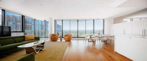 Luxury Sub-Penthouse - Grand Prix & Lake Views – khách sạn tại Công viên Albert