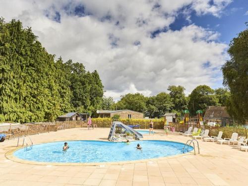 Chalet avec Terrasse pour 6 personnes à Bieuzy - API-1-52-1303 (Chalet avec Terrasse pour 6 personnes a Bieuzy - API-1-52-1303) in 普呂梅利歐