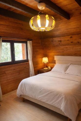 The chalet of time in Eyne ciems