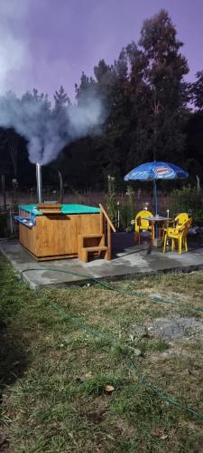 Cabaña para 8, tinaja y quincho cerca Colico