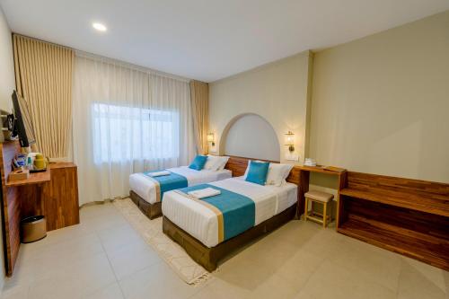 room detail thumbnail 1