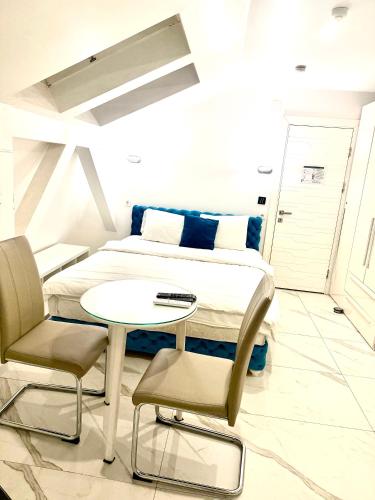 Belgrade Teddy Luxury Suites 2-Star Guesthouse suite