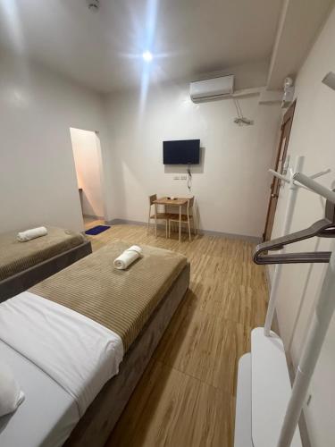 24-Seven Guesthouse - Room 202 - United States of America and Australia Program