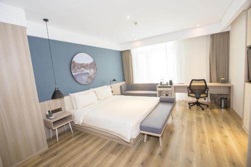 room detail thumbnail 1