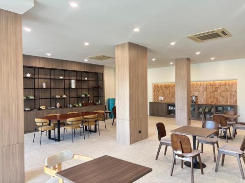 S2S Queen Trang Hotel in Trang