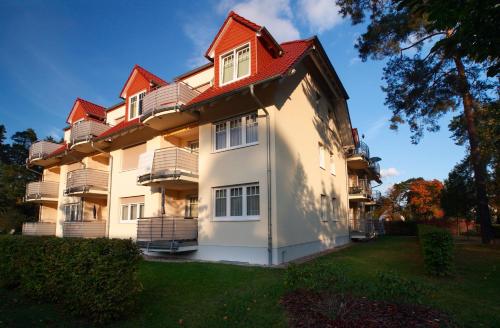 . Ferienwohnung Ursula in der Villa zum Kronprinzen direkt gegenüber der Saarow Therme