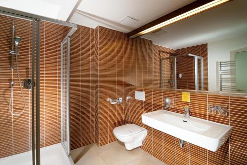 2 bedrooms, 2 beds