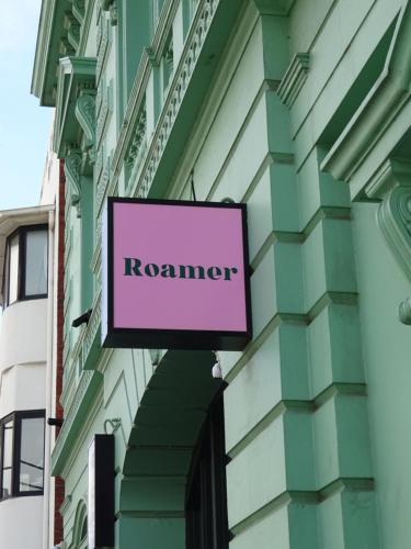 Roamer St Kilda - Accommodation - Melbourne