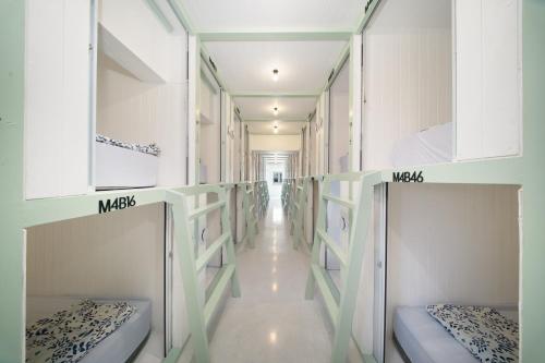Capsule Hostel and Thai Traditional Bath Bangkok photo 2