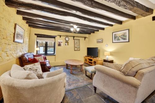 Historic 2-Bed Cardiff Home in a 17th-Century Farmhouse gîte à louer Castleton