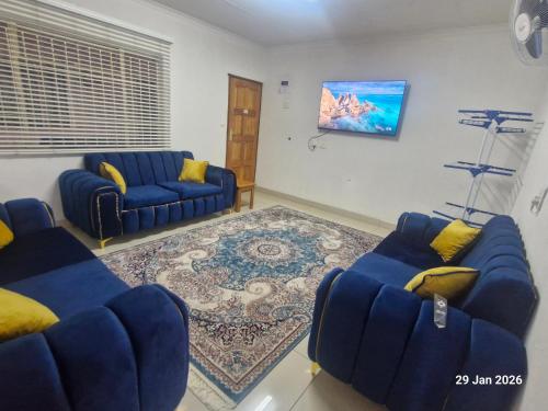 Royal Inn - Fully Furnished Self-Catering Apartments