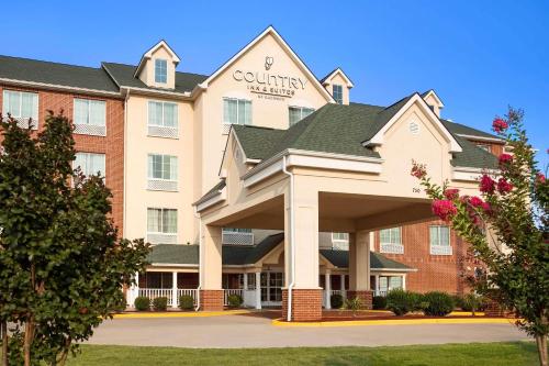 Country Inn & Suites by Radisson, Conway, AR in Conway, USA