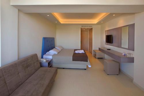 Nelia Beach Hotel & Spa - image 4