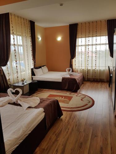 Motel Imperial in โรมัน