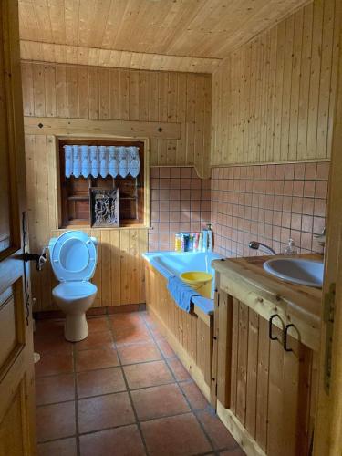 Refuge-style chalet Mountain view in Colmars