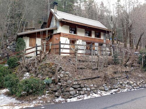 Refuge-style chalet Mountain view in Colmars